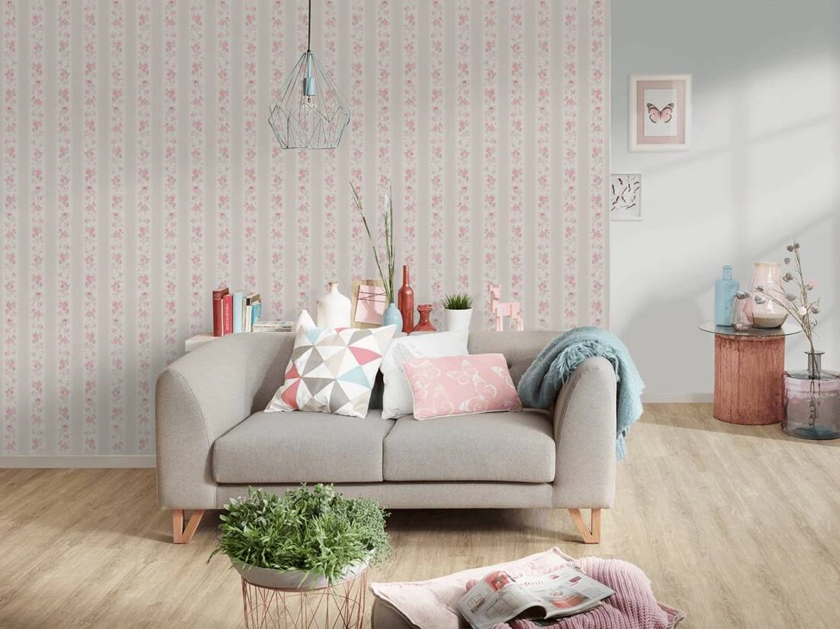 A.S. Creation AS Creation Maison Charme - PAPIER PEINT FLEURS EN RAYURES - Taupe Blanc Rouge - 1005 X 53 Cm 5 A.S. Creation AS Creation Maison Charme - PAPIER PEINT FLEURS EN RAYURES - Taupe Blanc Rouge - 1005 X 53 Cm – Image 5